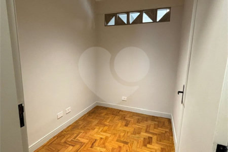 Apartamento à venda com 3 quartos, sendo 1 suíte, em Pinheiros, São Paulo, SP