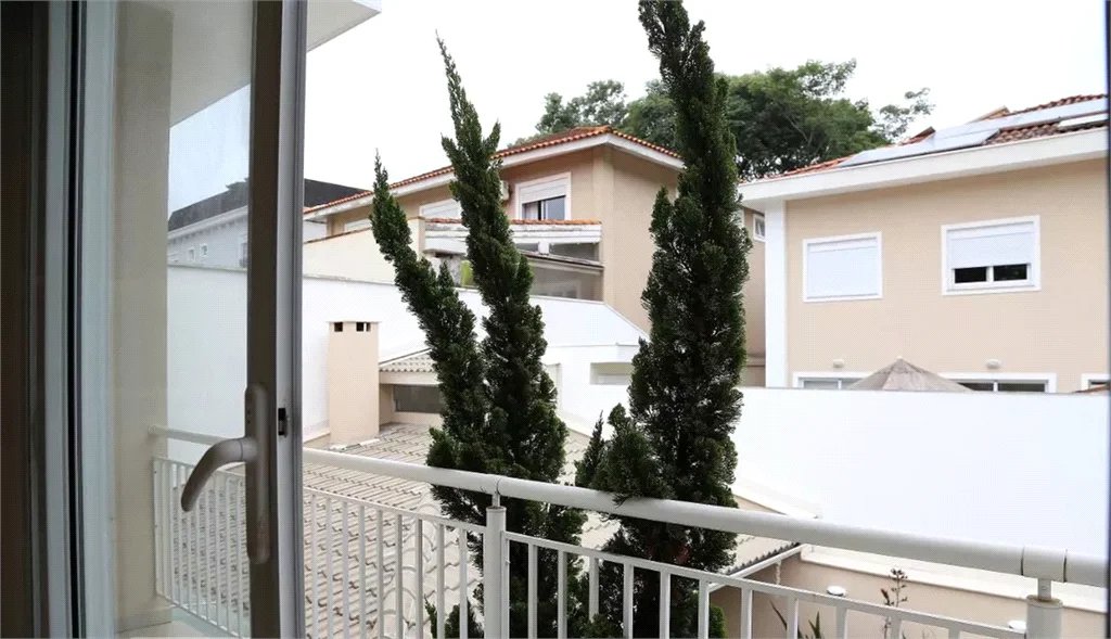 Casa à venda com 3 suítes no condomínio Residencial Morumbi, São Paulo - SP