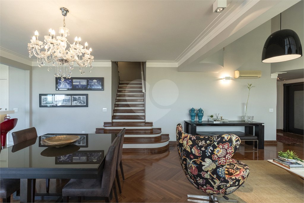 Duplex à venda com 3 suítes em Jardim Botânico, Ribeirão Preto, SP
