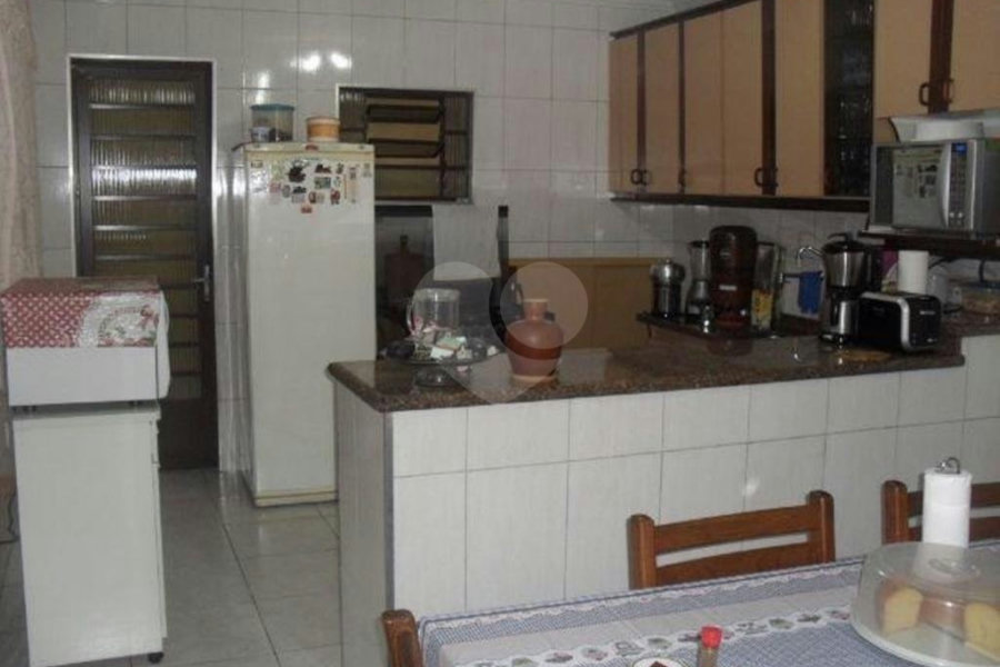 Sobrado à venda com 3 quartos, sendo 1 suíte, em Vila Guilherme, São Paulo, SP