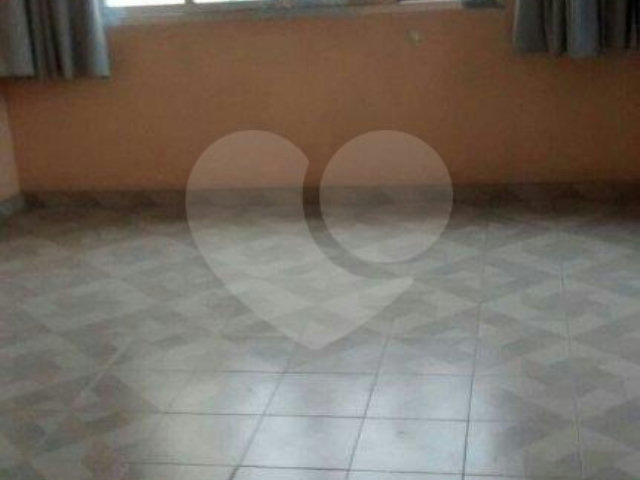 Sobrado à venda com 3 suítes em Vila Gustavo, São Paulo, SP