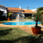 Casa à venda com 4 quartos, sendo 2 suítes, no condomínio Monte Belo, Salto - SP