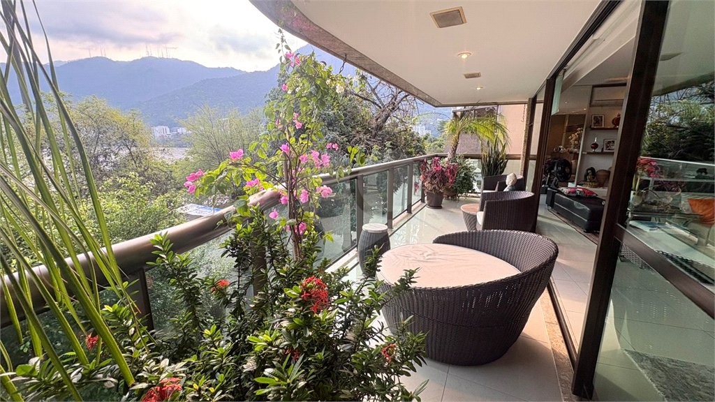 Apartamento à venda com 3 suítes em Lagoa, Rio de Janeiro, RJ