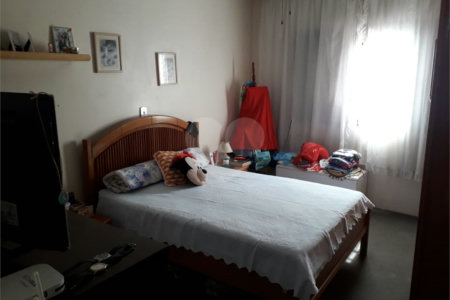 Sobrado à venda com 3 quartos, sendo 1 suíte, em Vila Nova Mazzei, São Paulo, SP