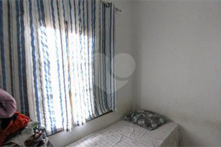 Sobrado à venda com 6 quartos, sendo 1 suíte, em Vila Olinda, São Paulo, SP