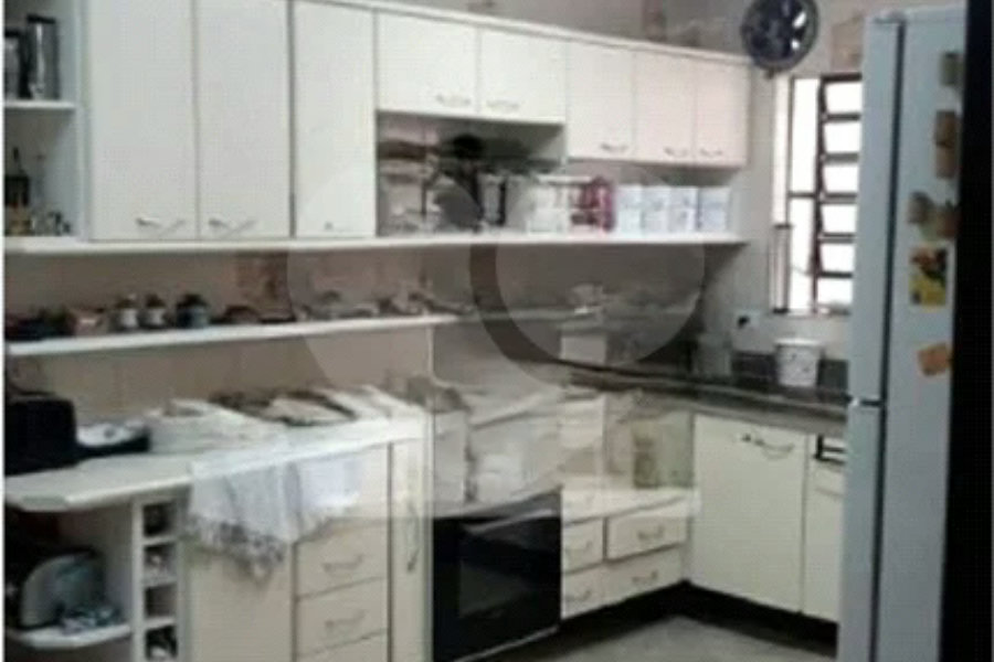 Sobrado à venda com 4 quartos, sendo 2 suítes, em Tremembé, São Paulo, SP