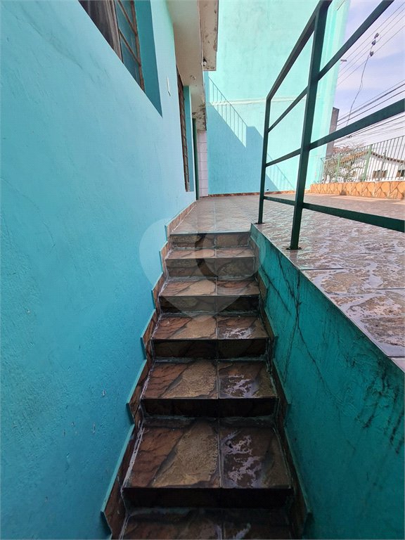 Casa à venda com 6 quartos em Vila dos Remédios, São Paulo, SP