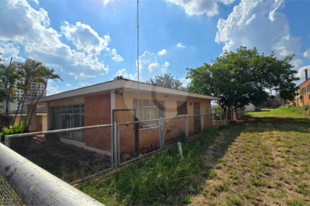 Casa à venda com 4 quartos em Vila Xavier (vila Xavier), Araraquara, SP
