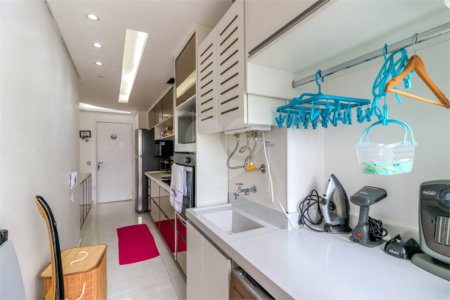 Apartamento à venda com 3 quartos, sendo 1 suíte, em Santo Amaro, São Paulo, SP