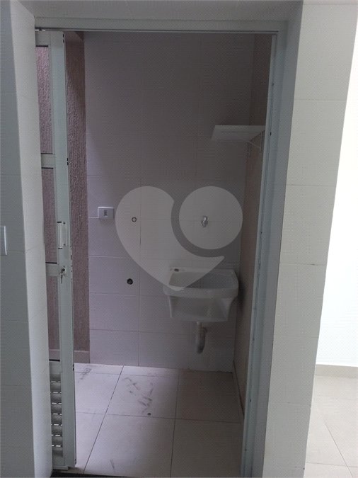 Casa à venda com 2 suítes no condomínio martinha, São Paulo - SP