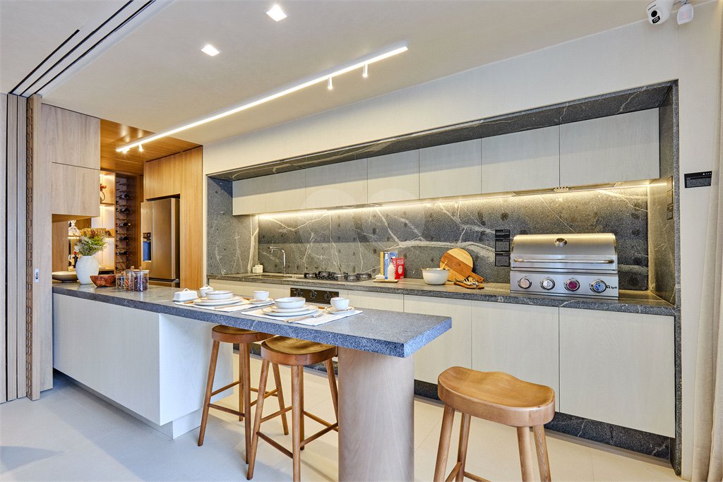 Apartamento à venda com 3 suítes em Brooklin, São Paulo, SP