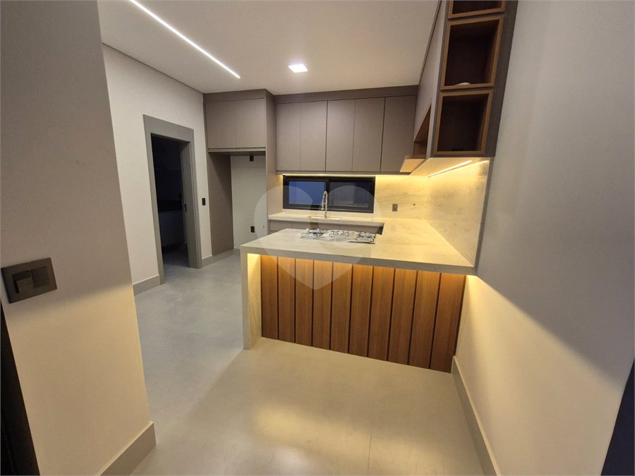 Casa à venda com 4 suítes no condomínio Residencial Dona Maria Candida, Indaiatuba - SP