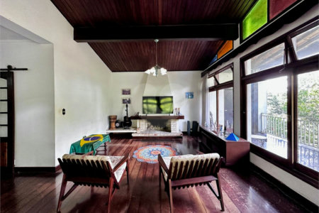 Casa à venda com 4 quartos, sendo 2 suítes,  em Interlagos, São Paulo, SP