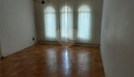 Sobrado à venda com 3 quartos em Santana, São Paulo, SP