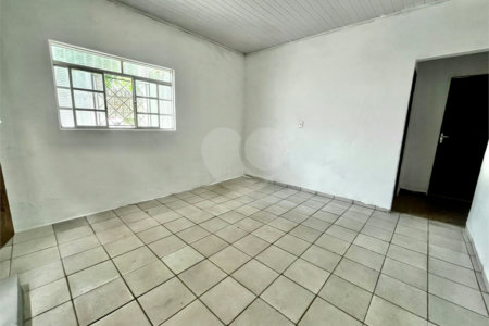 Casa à venda com 2 quartos em Vila Deyse, Itapetininga, SP