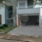 Casa à venda com 3 quartos, sendo 1 suíte, no condomínio Ibiti Royal Park, Sorocaba - SP