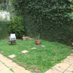 Casa à venda com 4 quartos, sendo 2 suítes, no condomínio Vila das Flores, São Paulo - SP