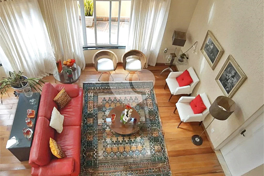 Casa à venda com 4 suítes no condomínio Parque Petrópolis 4 Secção, Mairiporã - SP