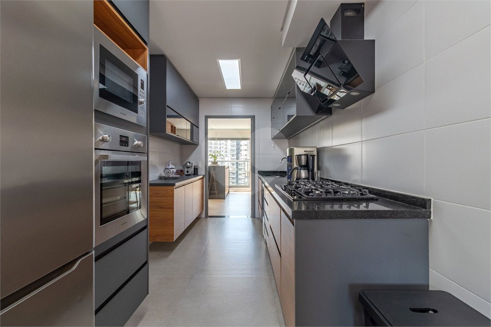 Apartamento à venda com 3 suítes em Brooklin, São Paulo, SP