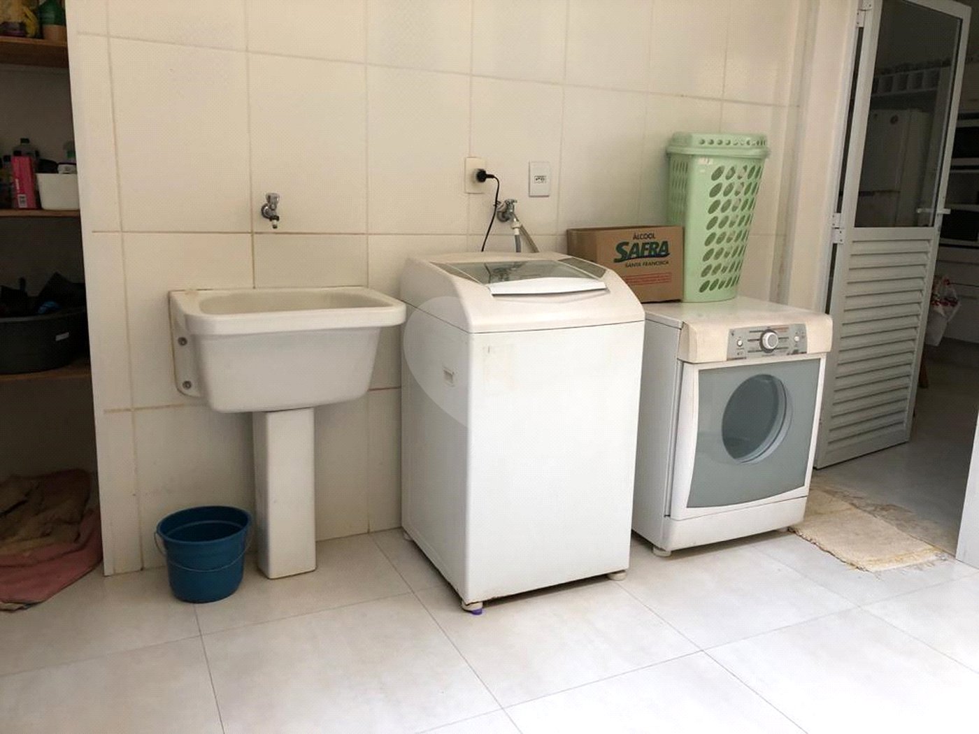 Casa à venda com 3 suítes no condomínio Aldeia da Mata, Votorantim - SP