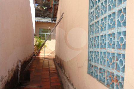 Casa à venda com 2 quartos em Vila Bissoto, Valinhos, SP