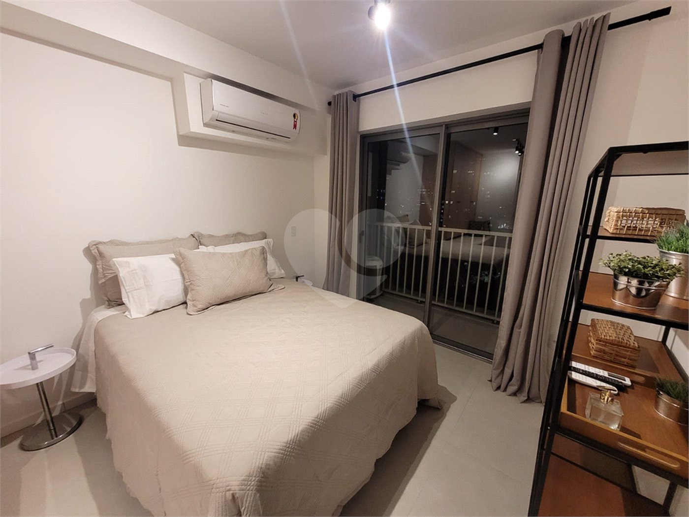Apartamento à venda ou para alugar com 1 quarto em Pinheiros, São Paulo, SP