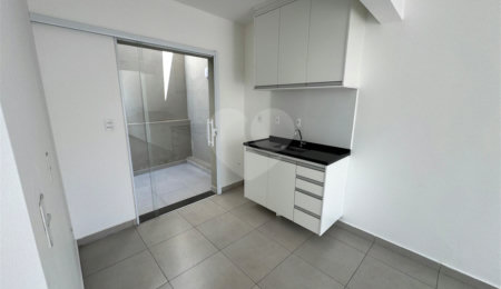 Sobrado à venda com 2 quartos em Vila Progresso, Itapetininga, SP