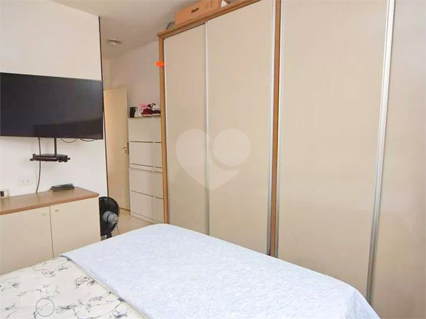 Casa à venda com 3 quartos, sendo 1 suíte,  em Jardim Monte Kemel, São Paulo, SP