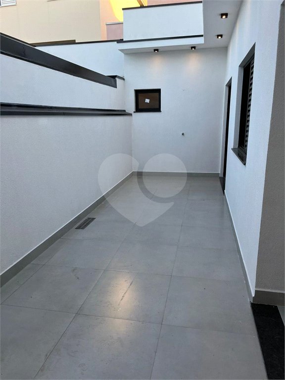 Casa à venda com 3 quartos, sendo 1 suíte, no condomínio Portal dos Sabiás, Itu - SP
