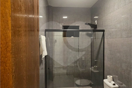 Casa à venda com 3 quartos, sendo 2 suítes, no condomínio Vale Encantado, Rio de Janeiro - RJ