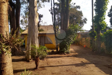 Casa à venda com 2 quartos em Interlagos, São Paulo, SP