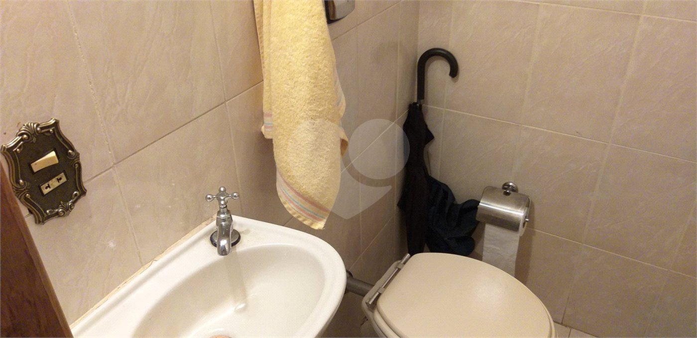 Sobrado à venda com 3 quartos em Vila Irmãos Arnoni, São Paulo, SP