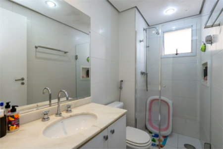 Apartamento à venda com 2 quartos, sendo 1 suíte, em Vila Gertrudes, São Paulo, SP