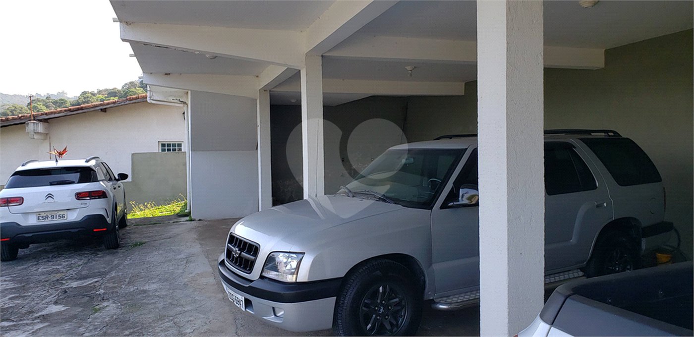 Casa à venda com 5 quartos, sendo 2 suítes, no condomínio Alpes da Cantareira, Mairiporã - SP