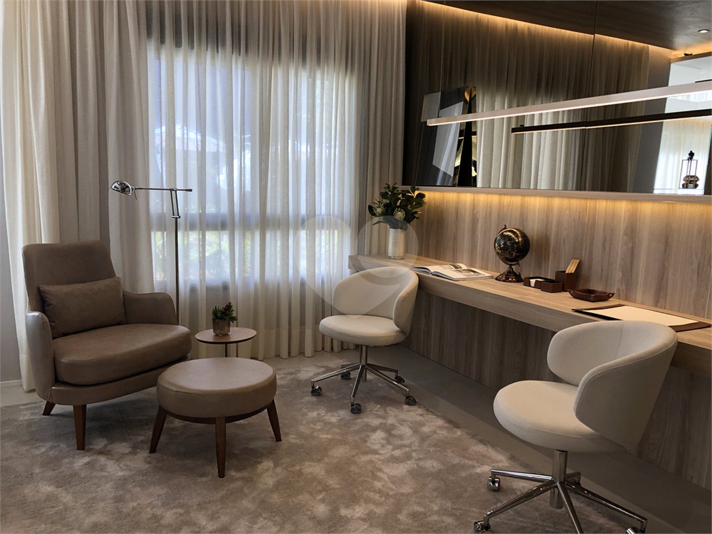 Apartamento à venda com 5 quartos, sendo 4 suítes, em Pinheiros, São Paulo, SP