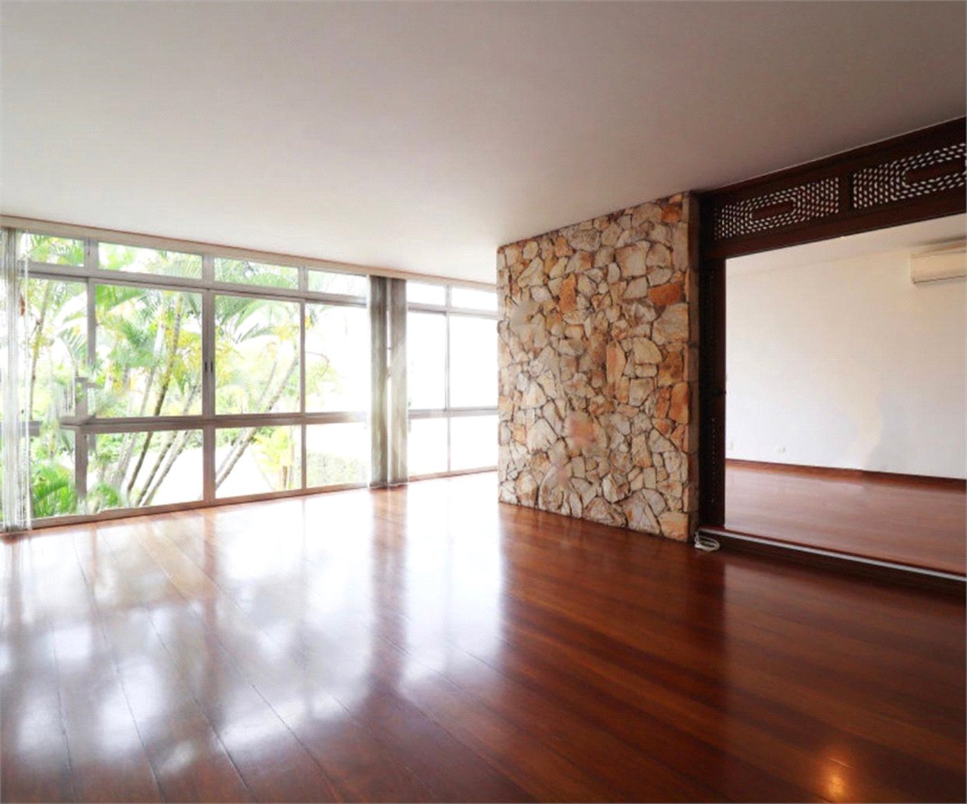Casa Térrea à venda com 6 quartos, sendo 4 suítes, em Brooklin Paulista, São Paulo, SP