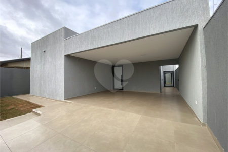 Casa à venda com 3 suítes em Jardim Estoril, Ponta Porã, MS
