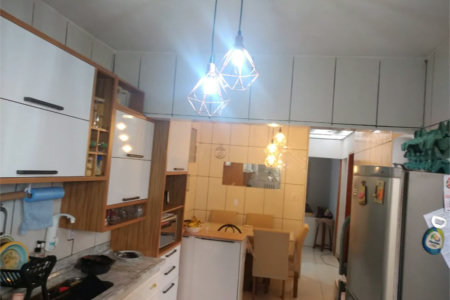 Casa à venda com 3 quartos, sendo 1 suíte, em Jardim Cris, São Paulo, SP