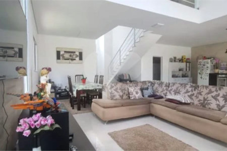 Casa à venda com 3 suítes no condomínio Villa D' Oro, Vinhedo - SP