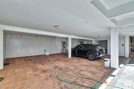 Casa à venda com 4 suítes em Jardim Cordeiro, São Paulo, SP