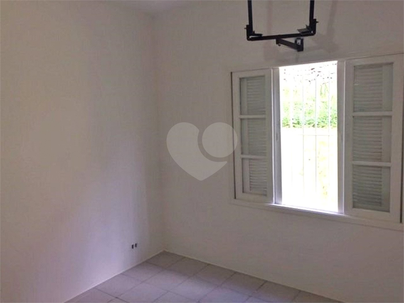 Casa à venda com 3 quartos, sendo 1 suíte, em Morumbi, São Paulo, SP