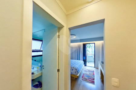 Apartamento à venda com 4 quartos, sendo 2 suítes, em Alto da Boa Vista, São Paulo, SP