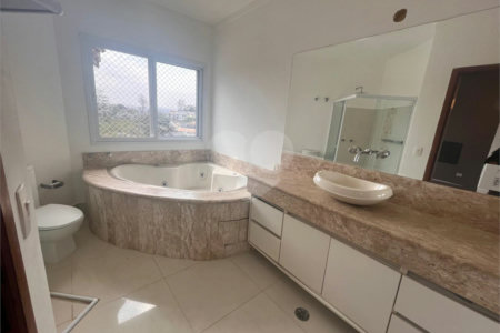 Sobrado à venda com 3 quartos, sendo 1 suíte, em Cidade Parquelandia, Mogi das Cruzes, SP