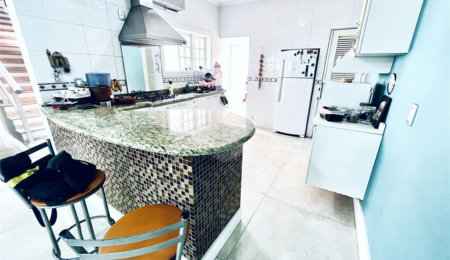 Casa à venda com 3 quartos, sendo 1 suíte,  em Vila Nastri, Itapetininga, SP