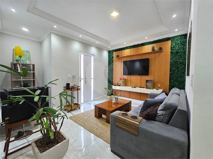 APTO TERREO COM QUINTYAL AMPLO, 2 QUARTOS 1 SUITE ,R$ 440 MIL