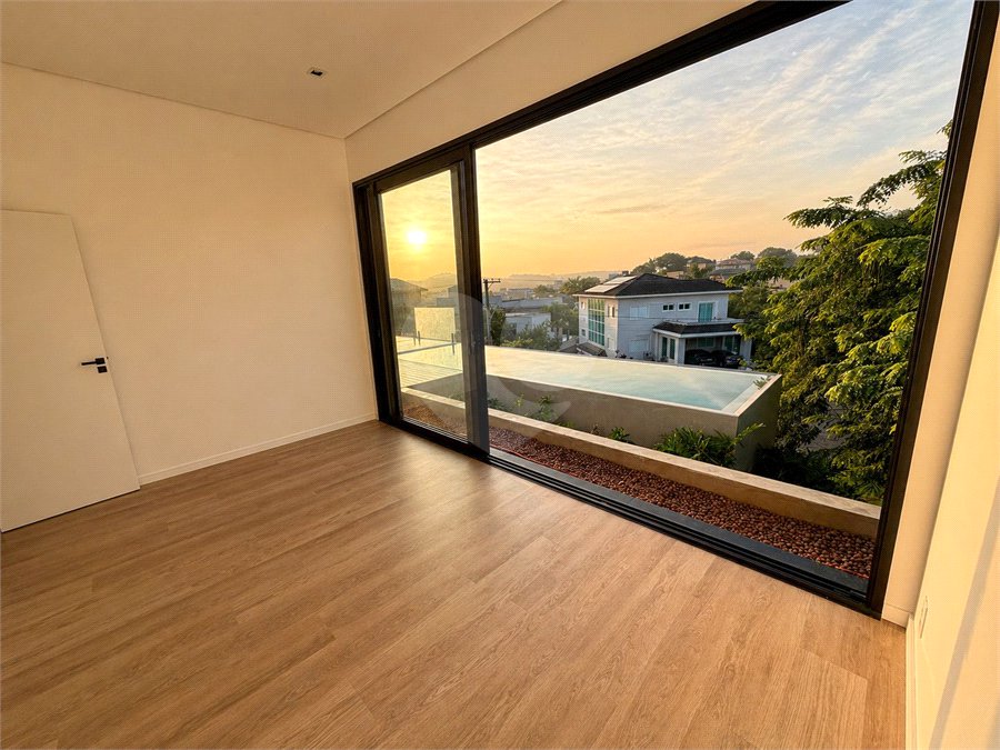 Casa à venda com 4 suítes no condomínio Terras de Santa Tereza, Itupeva - SP