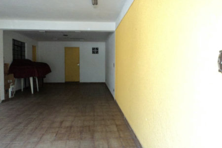 Casa à venda com 3 quartos, sendo 1 suíte, em Jardim Cláudia, São Paulo, SP