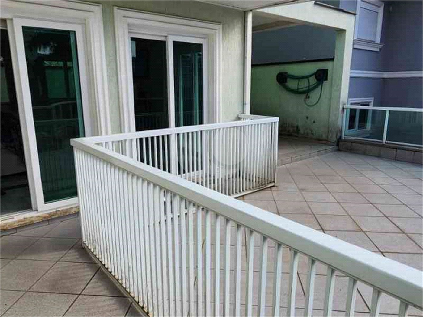 Casa à venda com 3 suítes no condomínio Quinta de Santo Antônio, São Paulo - SP