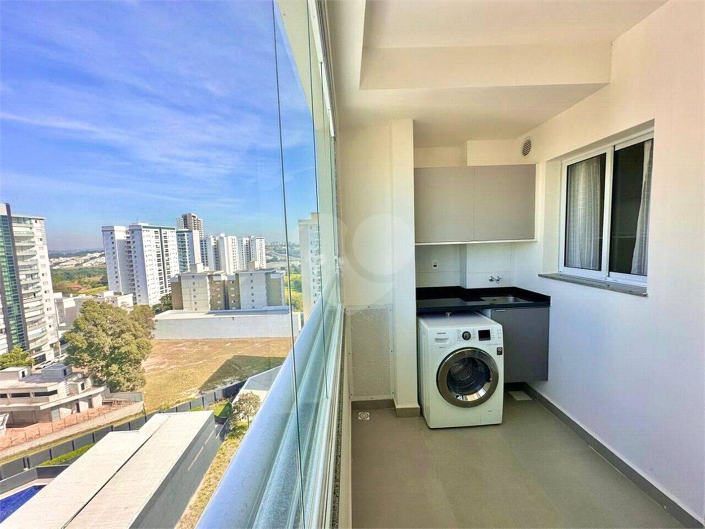 Apartamento à venda com 2 suítes em Parque Campolim, Sorocaba, SP