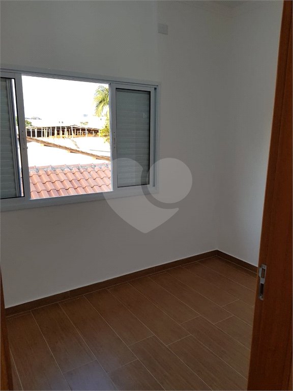 Sobrado à venda ou para alugar com 3 suítes em Vila Thais, Atibaia, SP